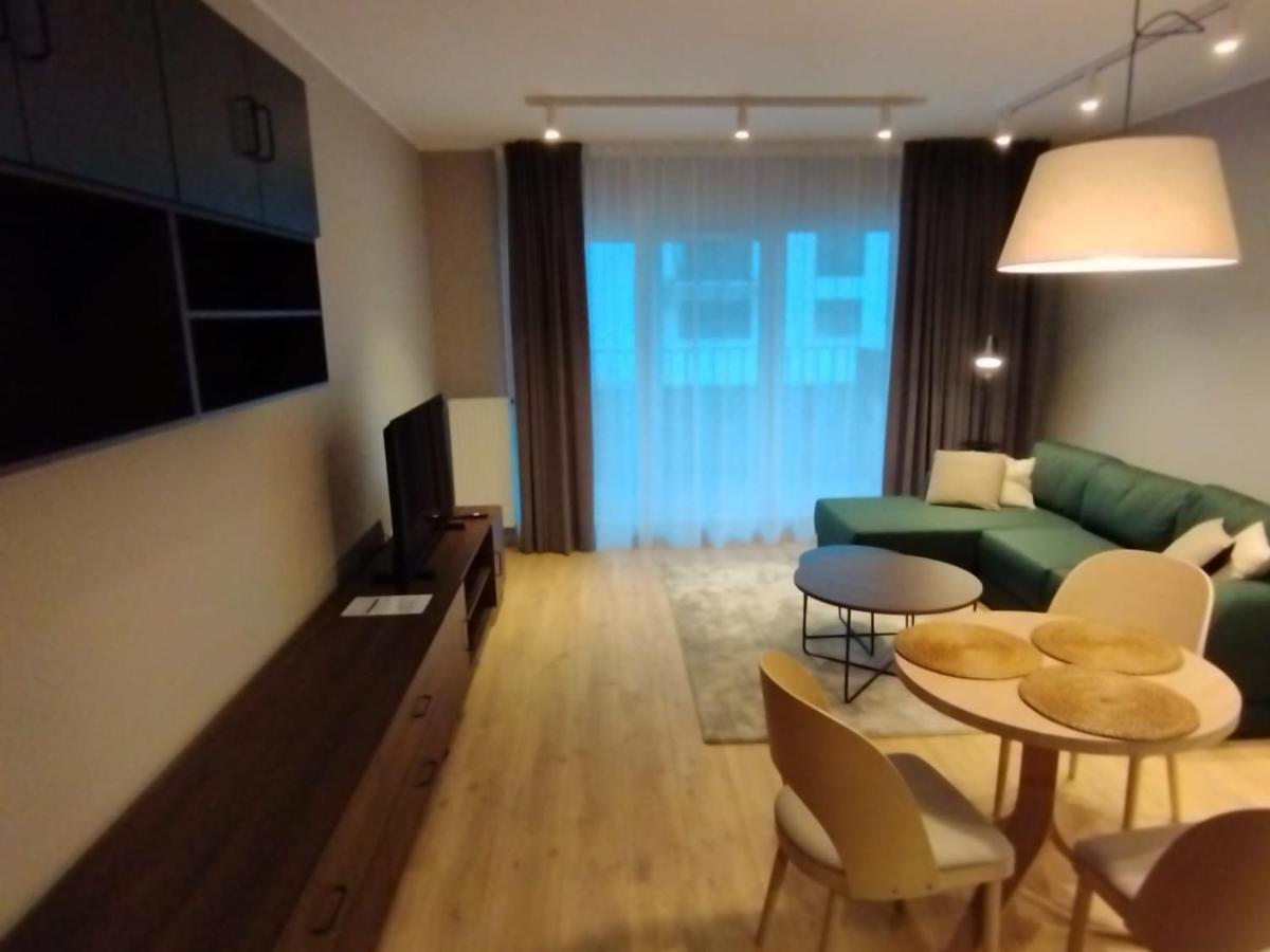 Fantastyczny Apartament Lotnisko Познан Екстериор снимка